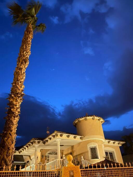 Villaparadise, Benferri – Updated 2023 Prices