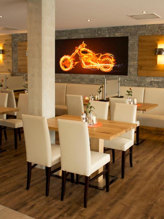 Restaurace v ubytování Alpenflair Hotel