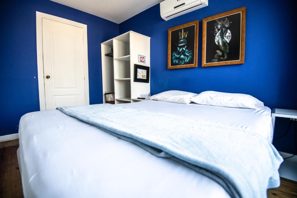 Postel nebo postele na pokoji v ubytování Moon Apartments