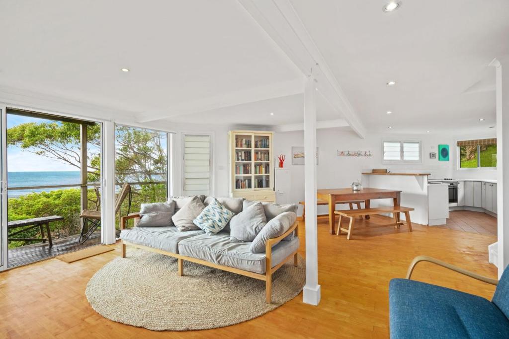 Istumisnurk majutusasutuses Peacefully Uphill 2-bed Home with Gorgeous Seaview