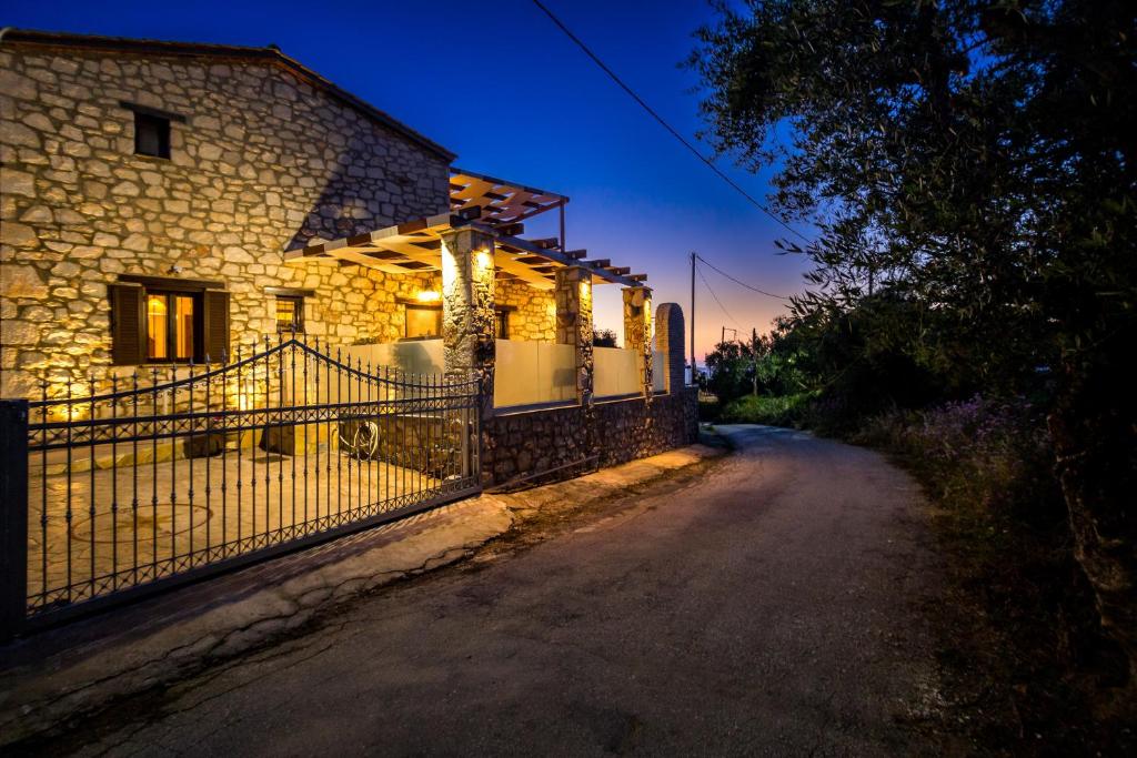 Budova, v ktorej sa vila nachádza