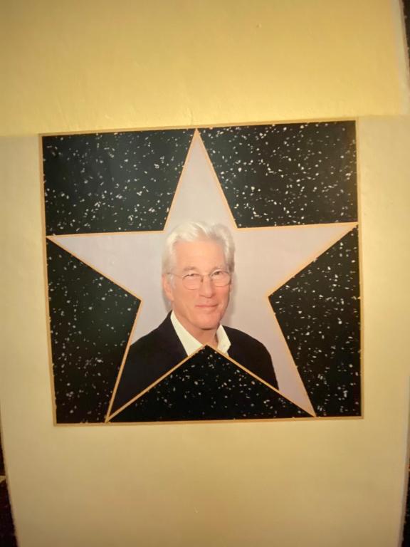 a picture of an older man in a star at Hollywood Inn Palermo in Palermo