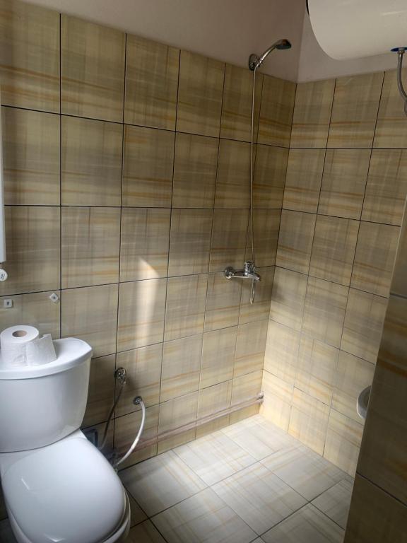 BUJTINA IZET SELIMAj - Image 3