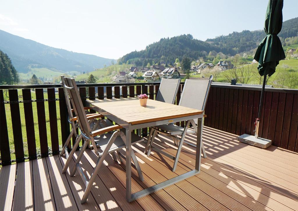 En balkong eller terrasse på Rohrhardsberg - Stubenhof, Black Forest