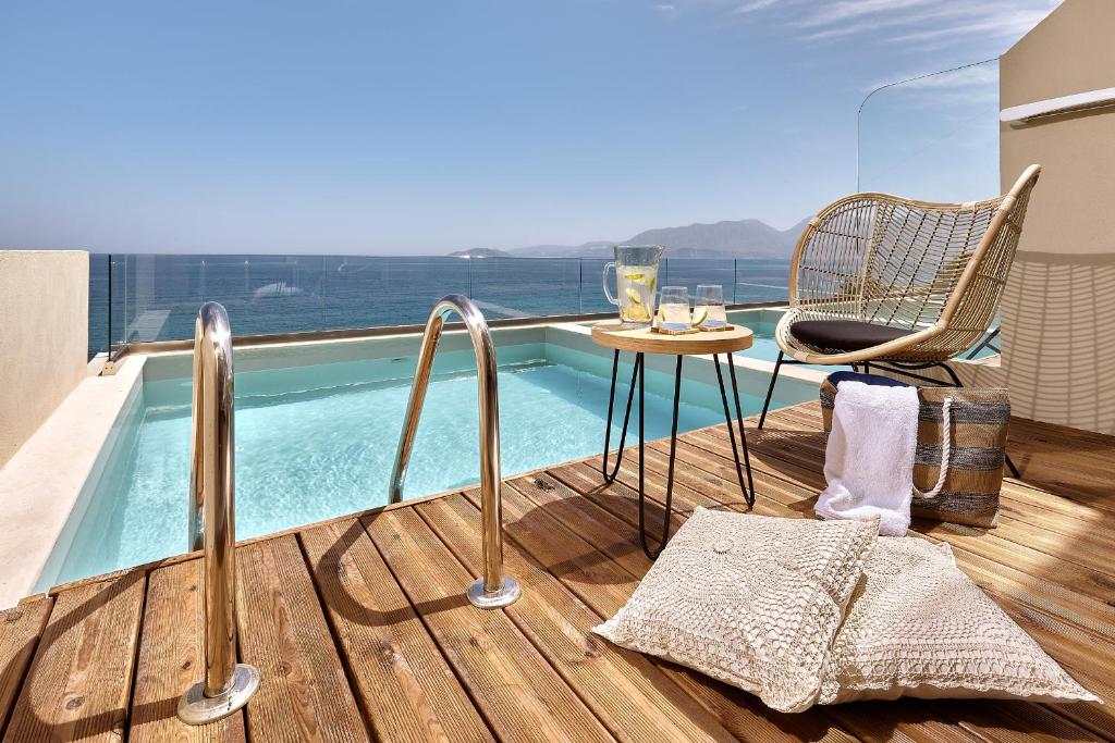 Blue Marine Resort and Spa Hotel - 12