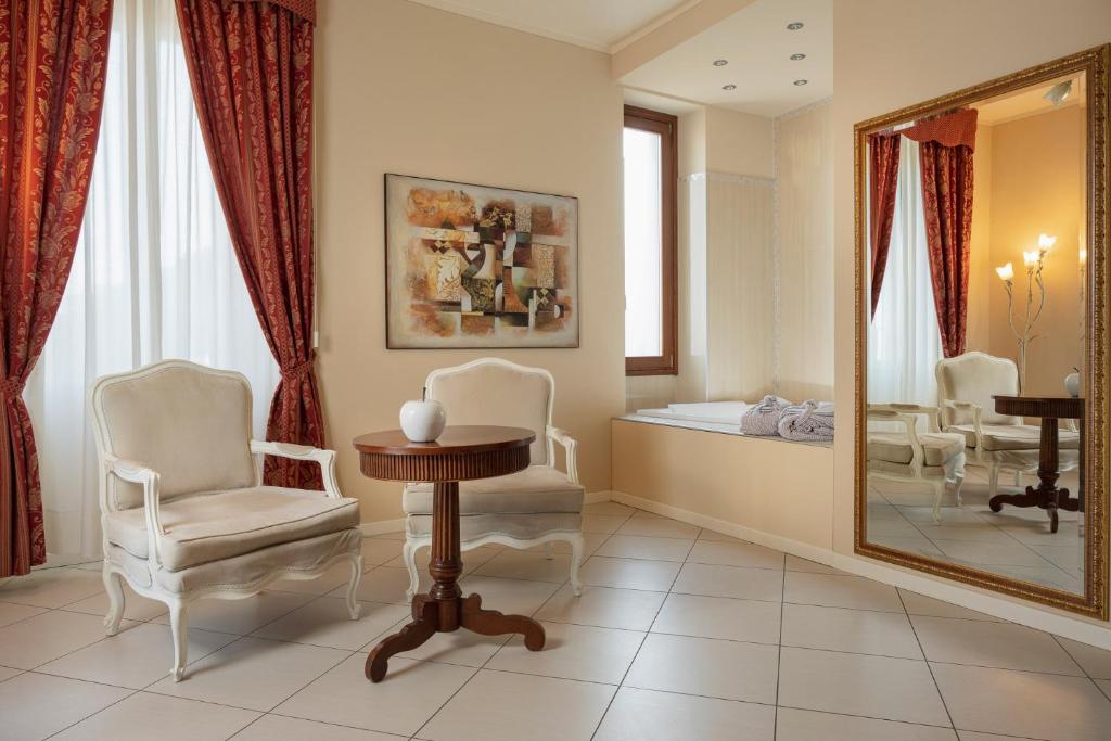 Posezení v ubytování Hotel Mayer & Splendid - Wellness e Spa