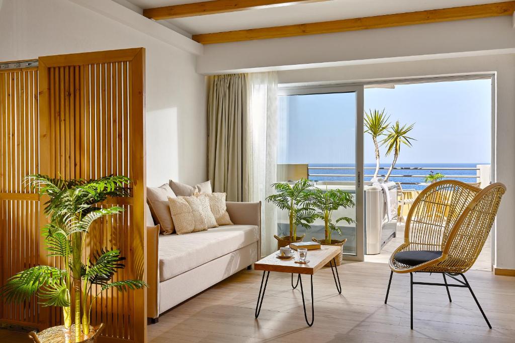 Blue Marine Resort and Spa Hotel - 4