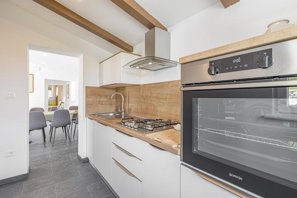 Kuchyň nebo kuchyňský kout v ubytování Ferienhaus Prenc