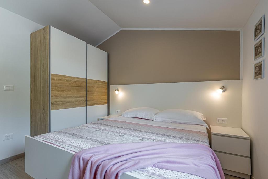 Postel nebo postele na pokoji v ubytování Ferienhaus Prenc