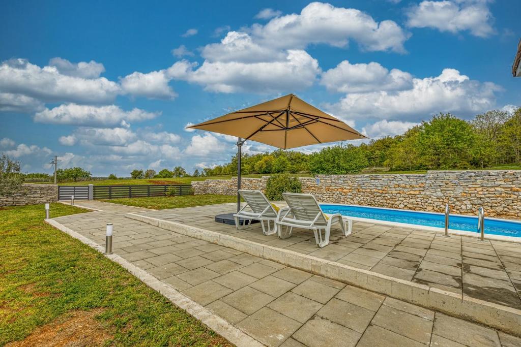 Bazén v ubytování Ferienhaus Prenc nebo v jeho okolí