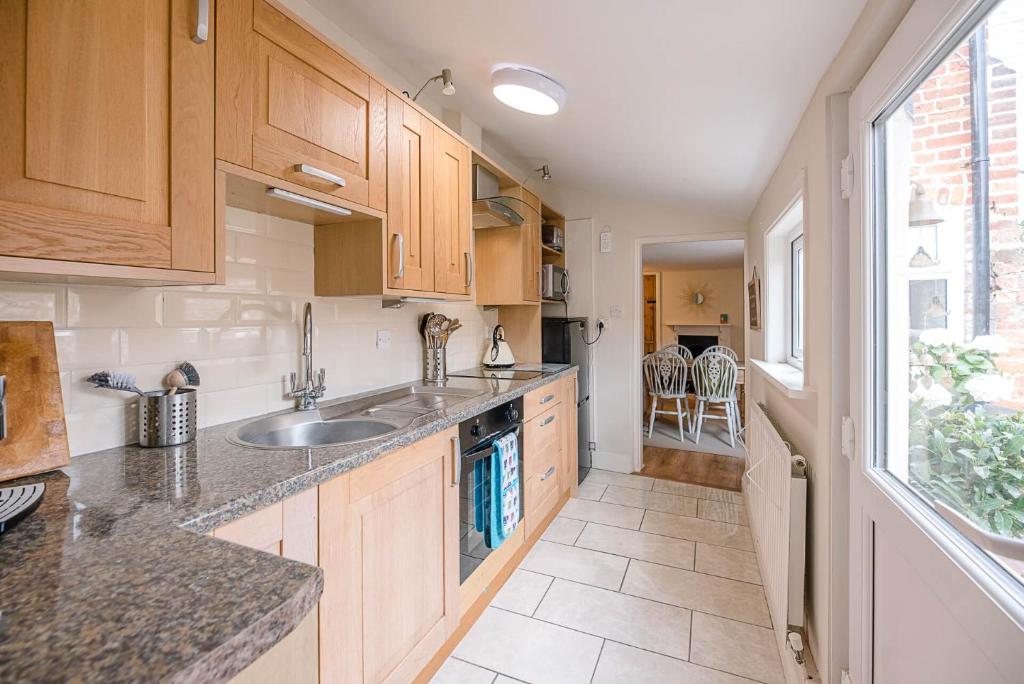 Coachman's Cottage, Wrentham 8