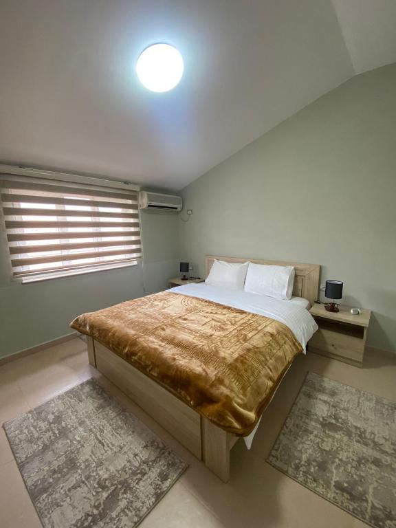 Postel nebo postele na pokoji v ubytování Cozy GuestHome Korce