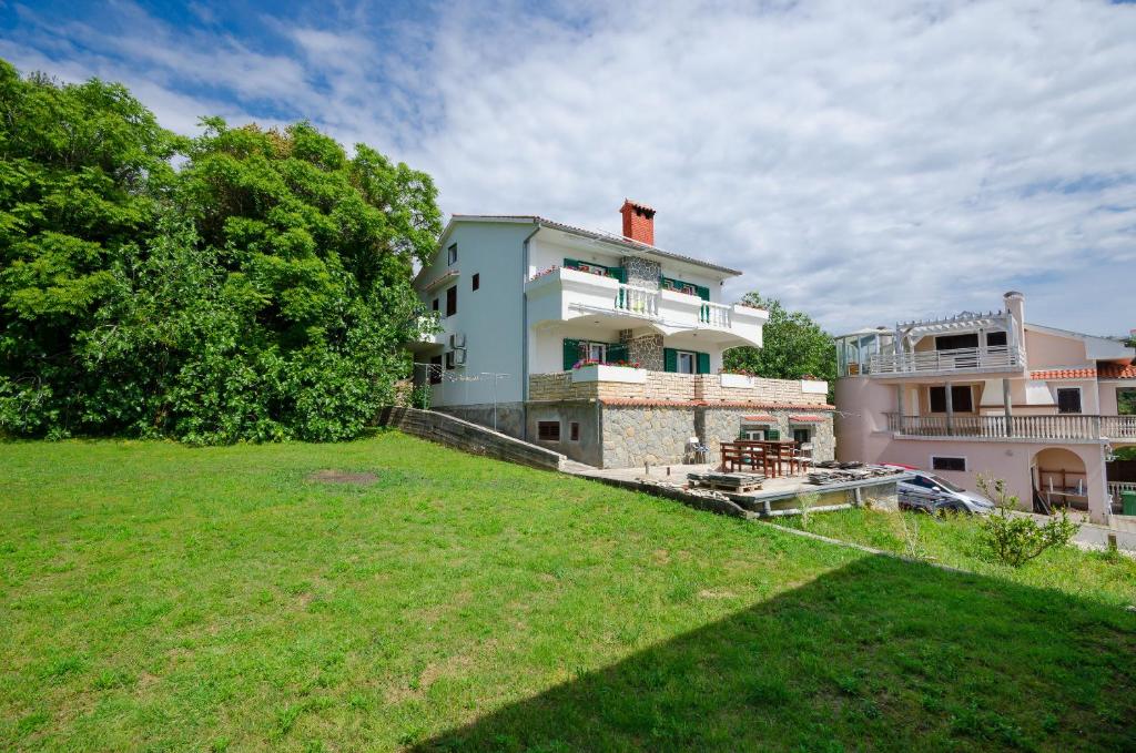 Сад в Apartments Zdenka