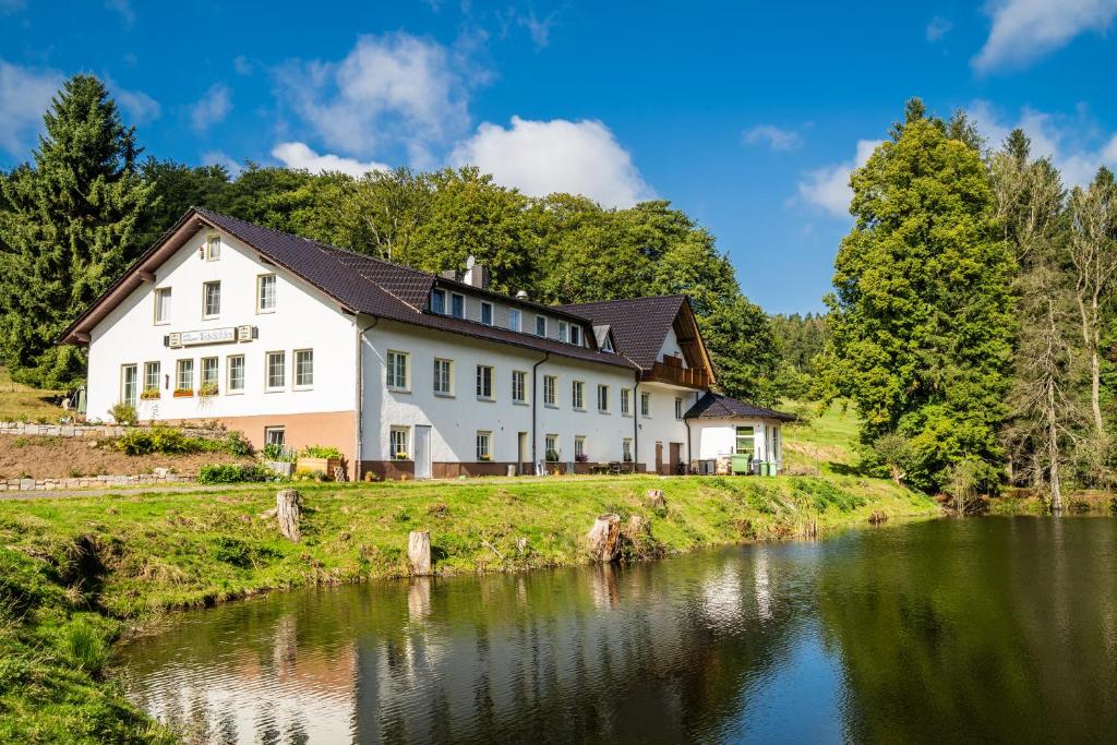 Loodusmaastik hotelli lähedal