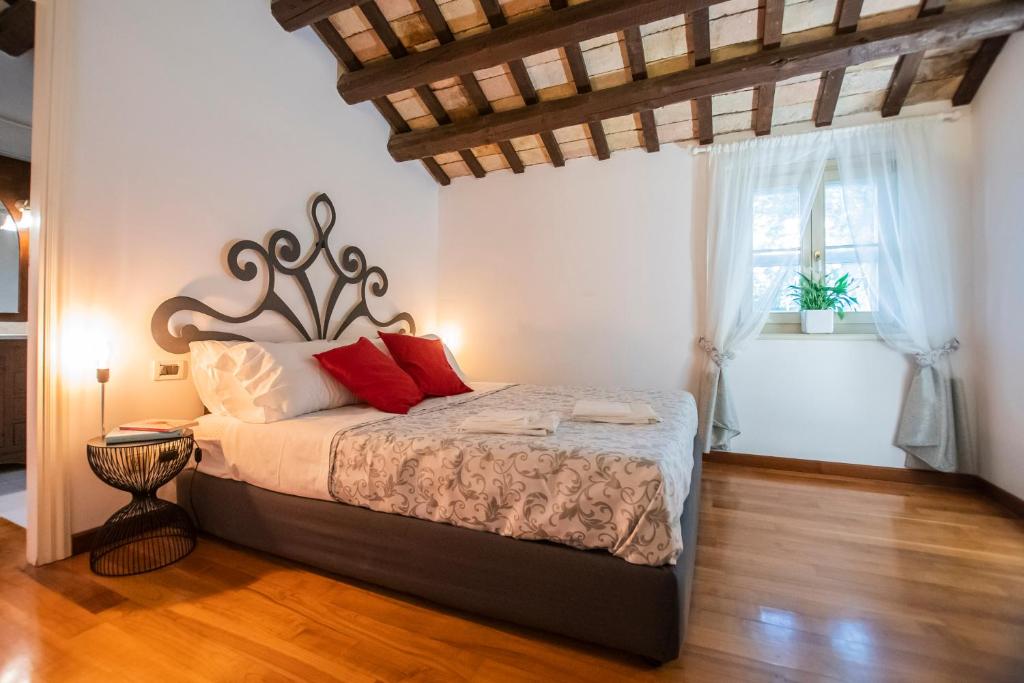 Posteľ alebo postele v izbe v ubytovaní Villa LeMarche b&b
