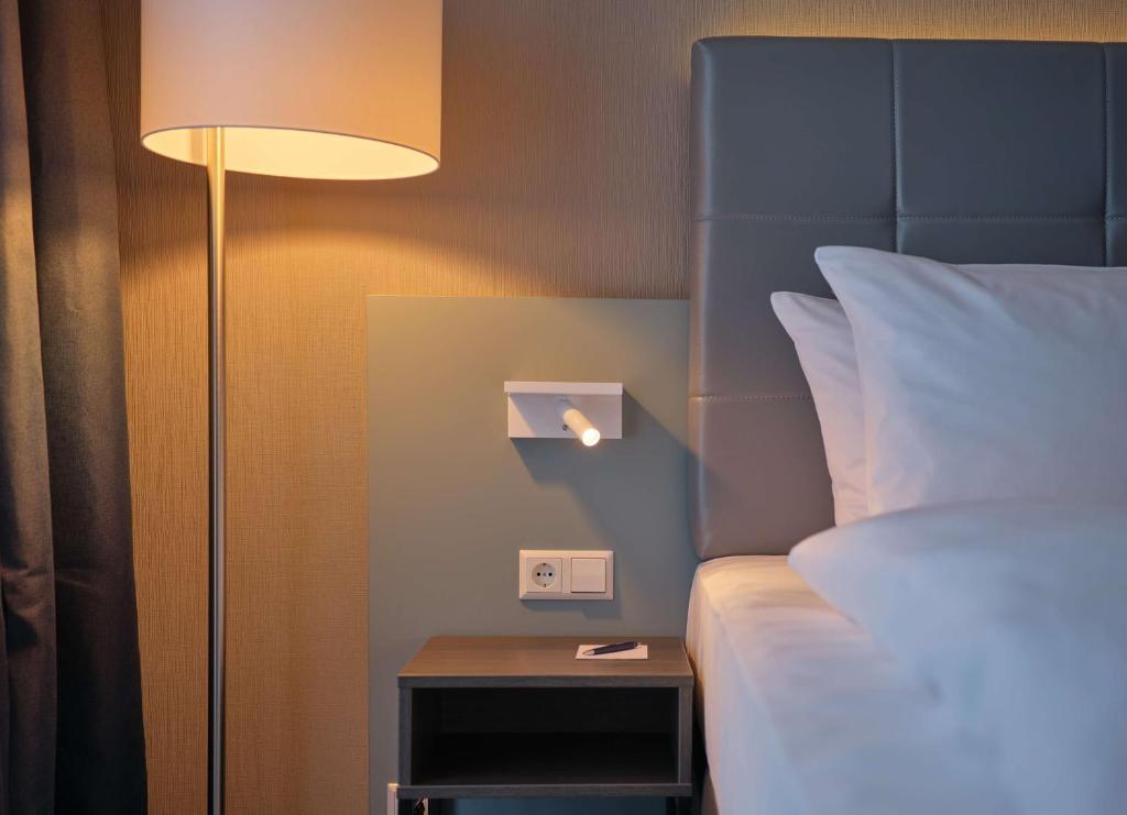 Dorint Parkhotel Frankfurt / Bad Vilbel - Standard Room With Double Bed