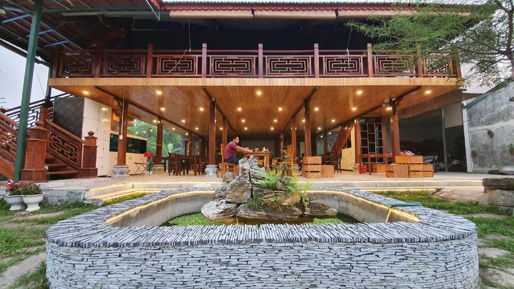 Tòa nhà nơi nhà trọ tọa lạc