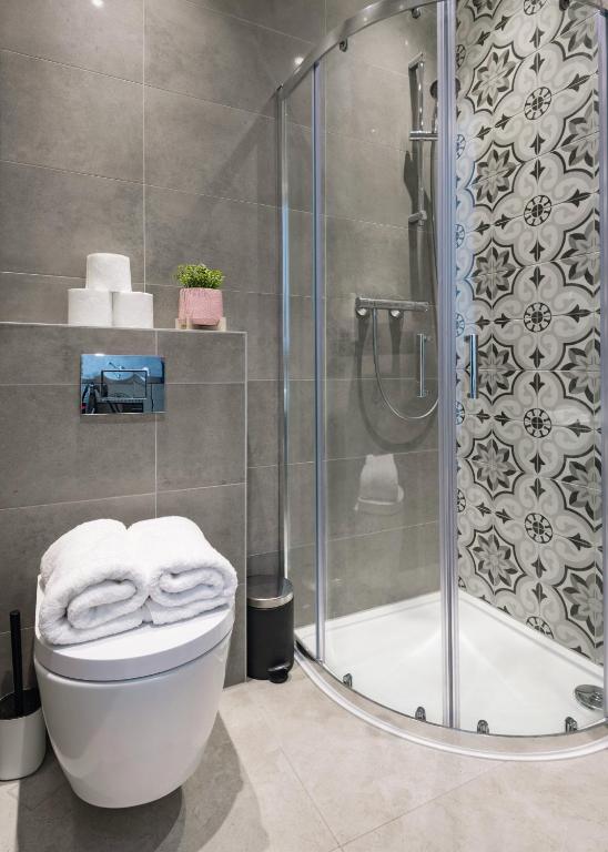 Modern Studio Apartments - Studio