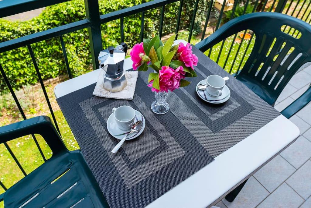 Balkon lub taras w obiekcie Tresa Bay House - Lugano Lake