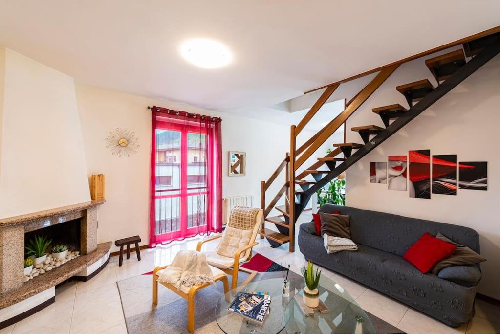 Część wypoczynkowa w obiekcie Tresa Bay House - Lugano Lake