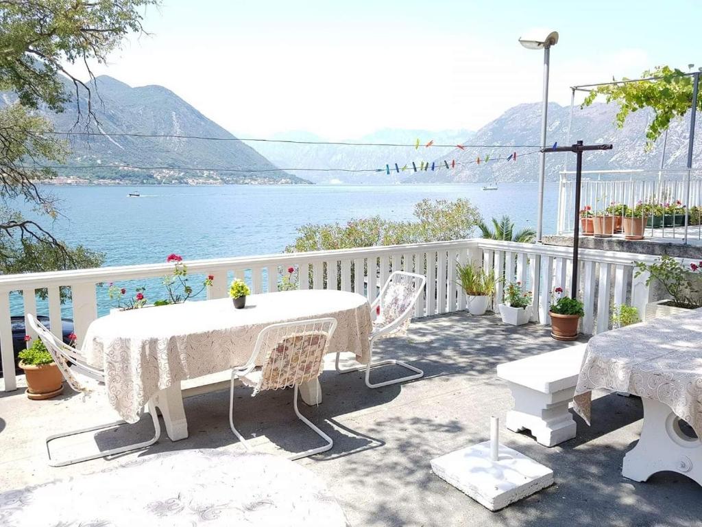 Gallery image of Montenegro Apartments - Private Beach in Kotor