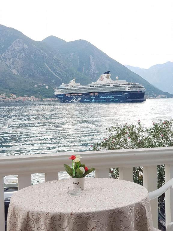 Montenegro Apartments - Private Beach - One-Bedroom Apartment
