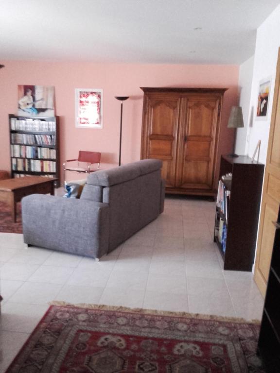 LE CALME AU COEUR DE LA VILLE - Apartamento De Dos Dormitorios