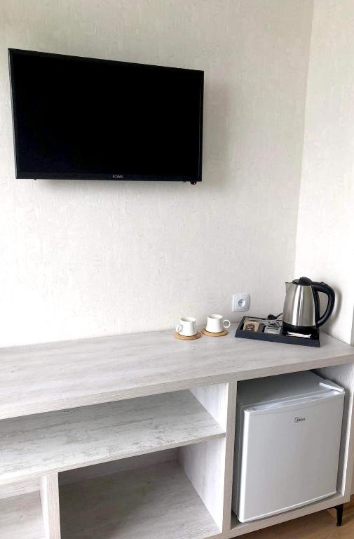 Příslušenství pro přípravu čaje a kávy v ubytování Hotel Martinichi