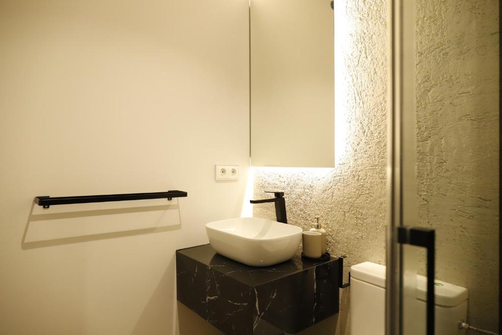 MEDINA HOMES PUENTE ROMANO - Resim 31