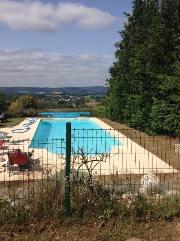 Le gîte du mas avec piscine, Bourganeuf – Tarifs 2024