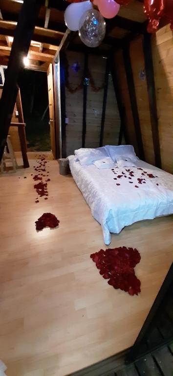 Postel nebo postele na pokoji v ubytování Animals Glamping