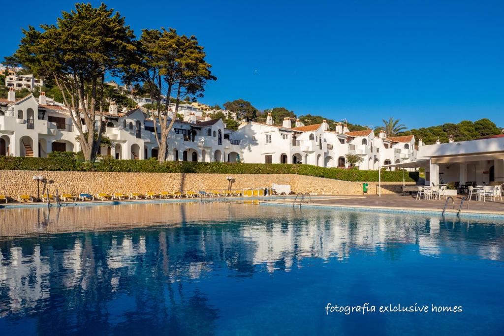 PRECIOSO APARTAMENTO REFORMADO CON VISTAS A PLAYA SON BOU ...