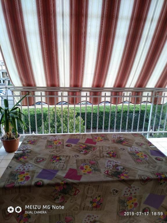 A balcony or terrace at APPARTAMENTO VISTAMARE