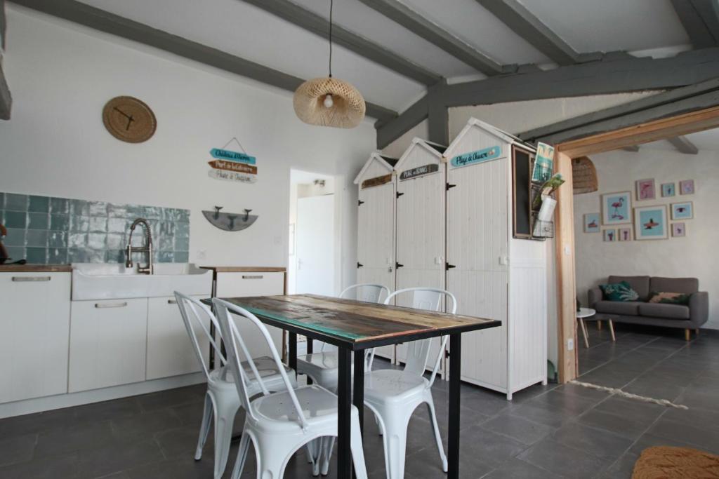 Charming maisonette with terrace on the island of Oléron