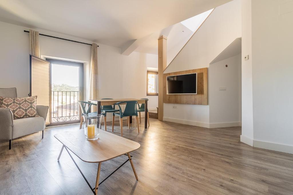 Apartamentos con vistas en el casco histórico - El Patio - 6