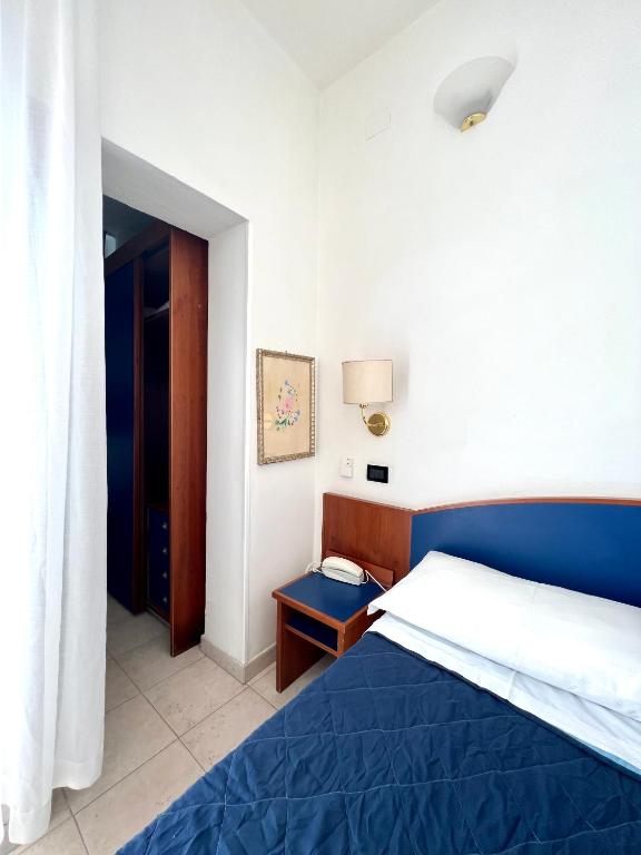 Hotel B&B Montecarlo - Habitación Individual