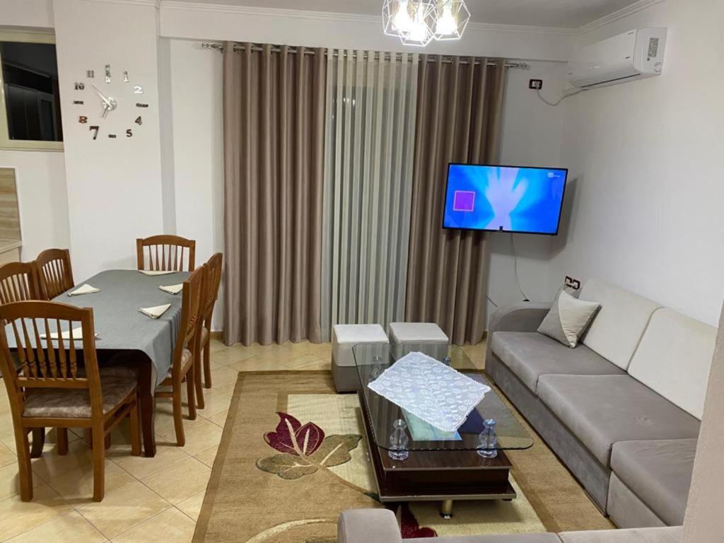 Kamberi Apartment - Image 5