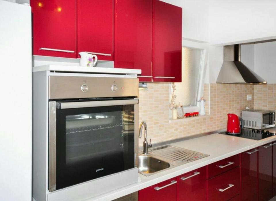 Kuchyň nebo kuchyňský kout v ubytování Villa Fabry