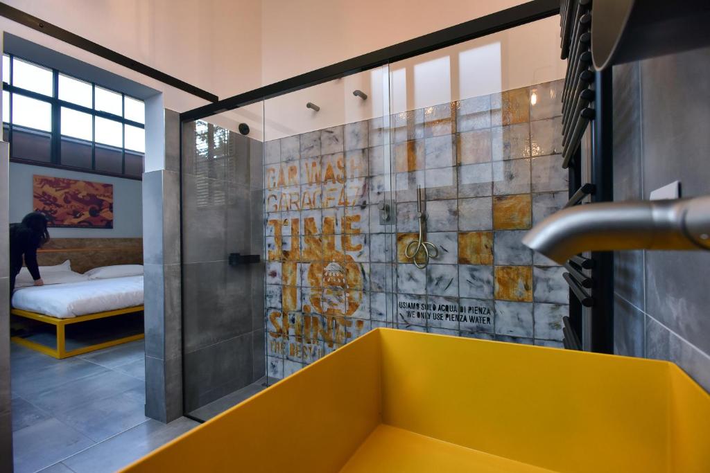 GARAGE47 Storica Officina Meccanica LOFT B&B iN PIENZA - 10