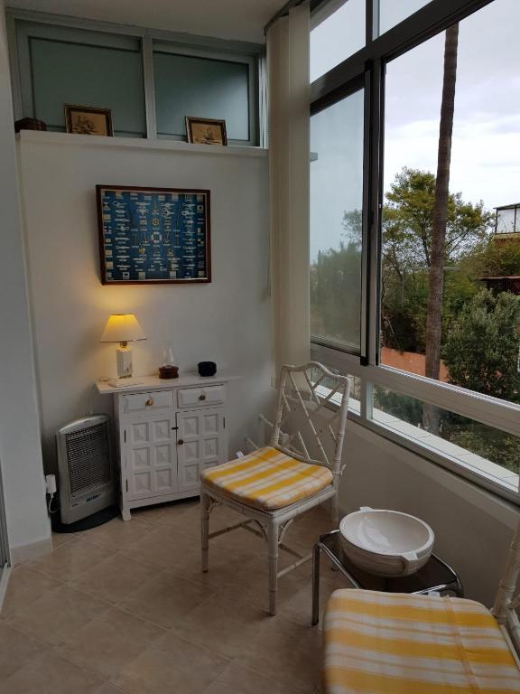 Posezení v ubytování Modern, cozy studio