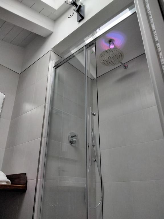 Kúpeľňa v ubytovaní "Vento di Levante Suite" benvenuti in collina