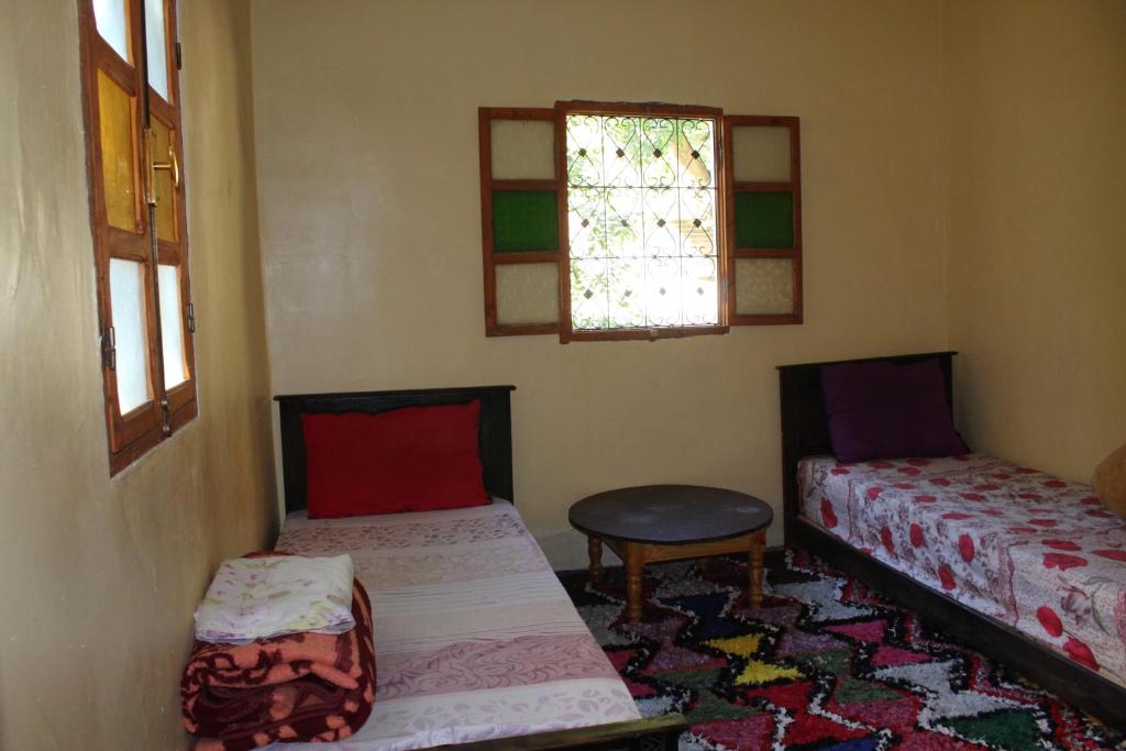Auberge Toubkal Amsouzart Aitst Idar - Budget Triple Room