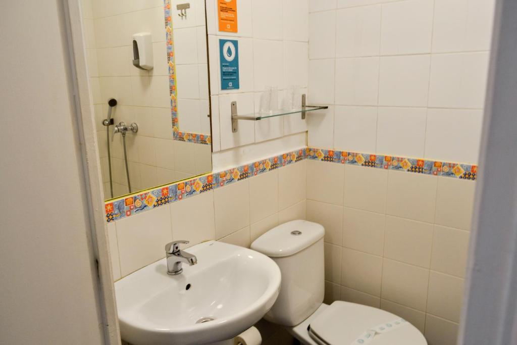 Kúpeľňa v ubytovaní Alda Centro León