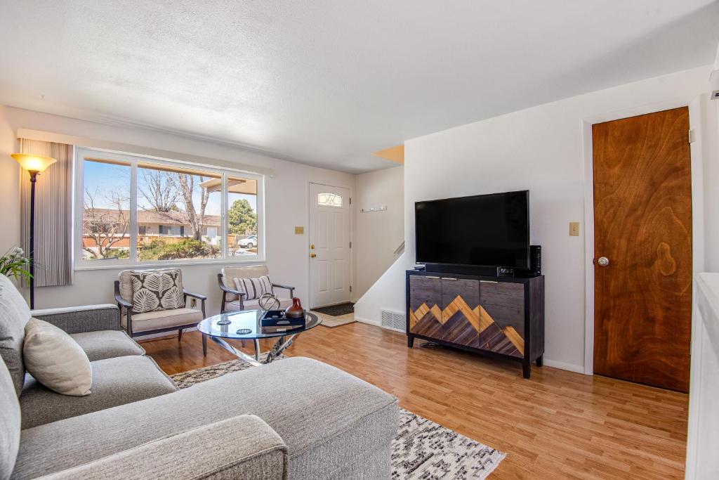 High Chaparral, Colorado Springs (updated prices 2024)