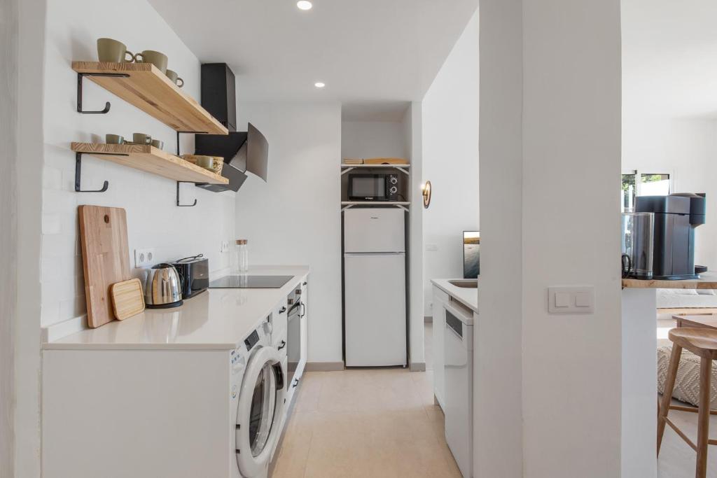 Kuchnia lub aneks kuchenny w obiekcie Luminoso apartamento en Andalucía del Mar