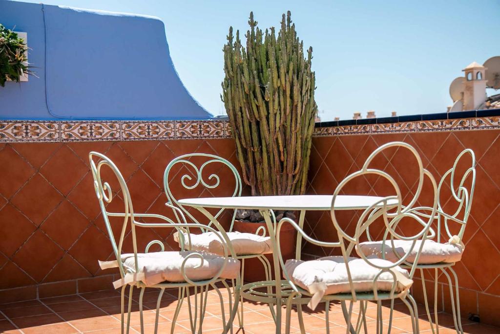 Zdjęcie z galerii obiektu LOR PINTADA Apartment w mieście Nerja