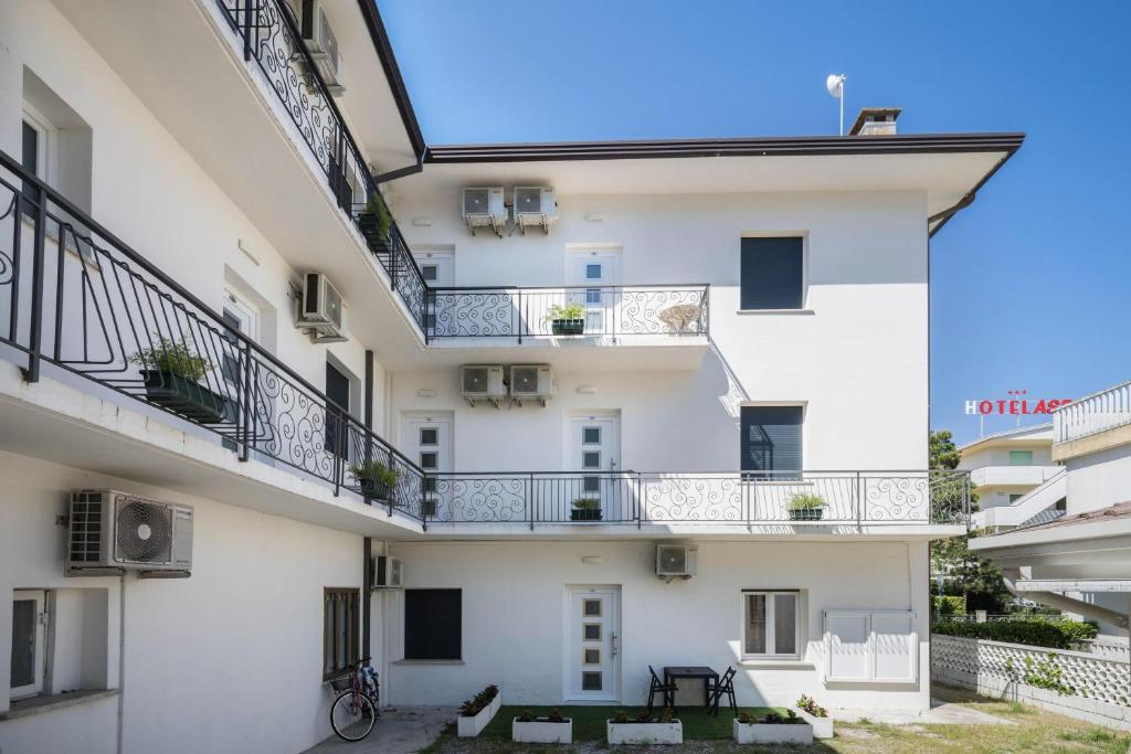 Budova, v ktorej sa apartmán nachádza