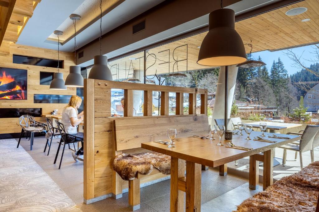 Posezení v ubytování HOTEL PECR DEEP