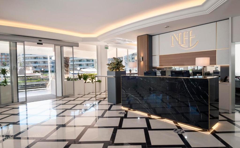 Lobby alebo recepcia v ubytovaní Hotel Alexander