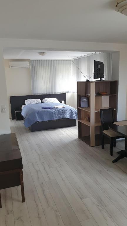 Roman Stadium Apartments - Studio With Terrace